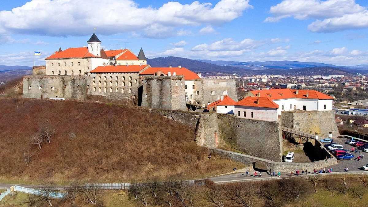 тури З дніпра