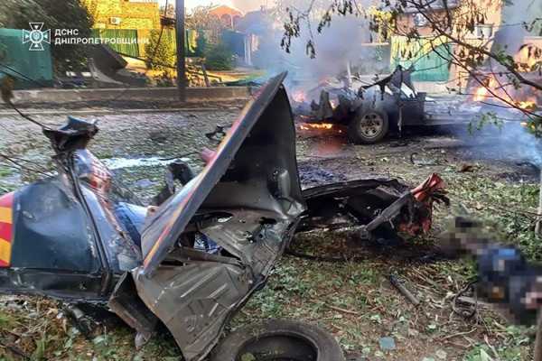 Росіяни вбили у Нікополі 3 людей, ще 4 поранені