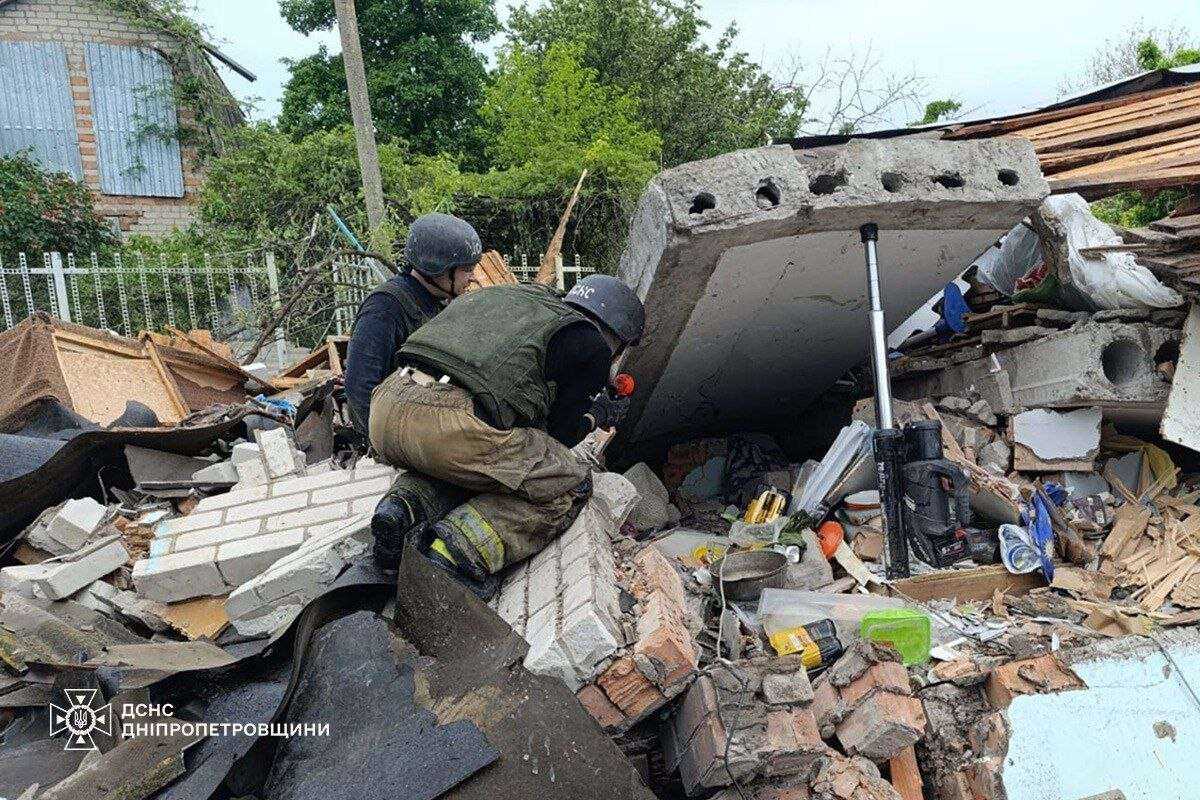 Дві людини загинули, ще п&rsquo;ятеро &ndash; поранені: ворог не припиняв гатити по Дніпропетровщині БпЛА і артилерією