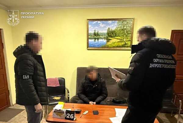 На Дніпропетровщині судитимуть депутата та двох його спільників за продаж місць для поховання