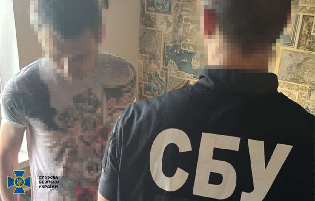 У Дніпрі та Кривому Розі викрили агітаторів, які виправдовували воєнні злочини рф