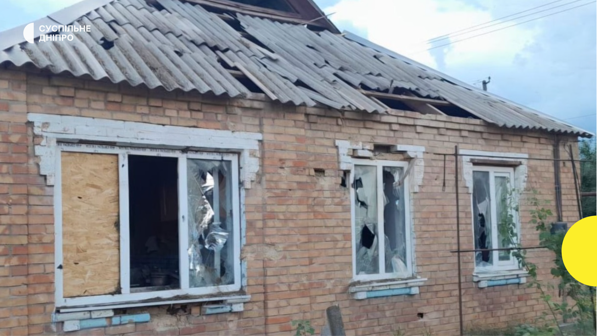 9 липня: Дніпропетровщина після обстрілів РФ. Будинки, панелі, АЗС. Ранкові наслідки.