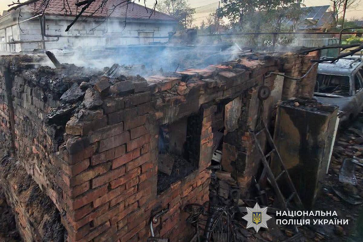 Наслідки ударів РФ на Дніпропетровщині: троє поранених. Деталі від поліції.