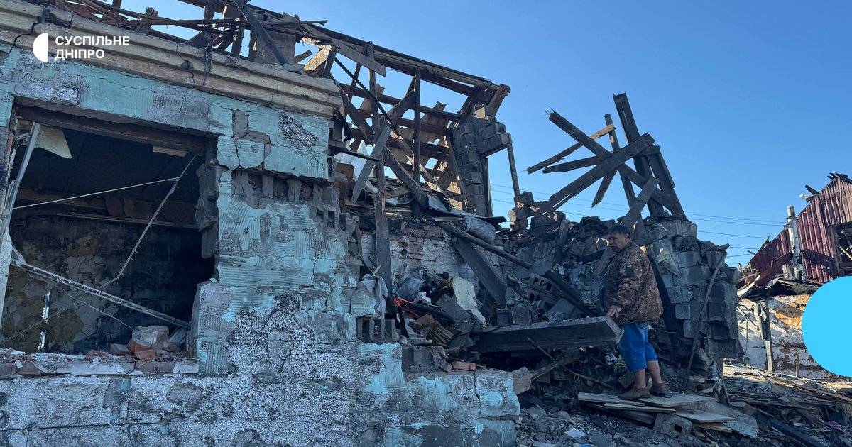 "Живі": Дніпрянин-герой, що витяг родину з-під завалів після атаки дрона