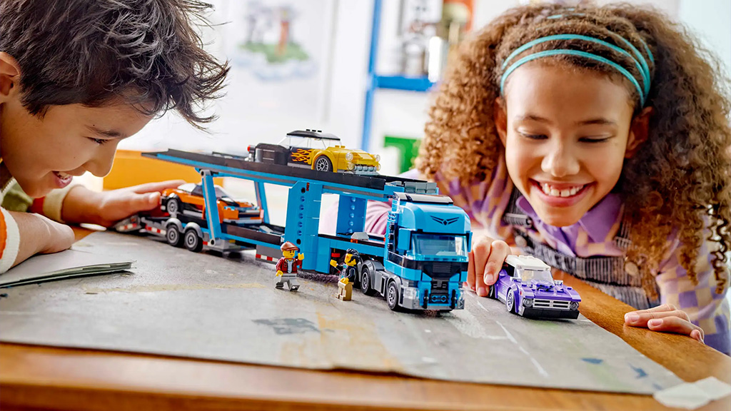 Конструкторы LEGO: машинки, гоночные болиды и внедорожники Лего