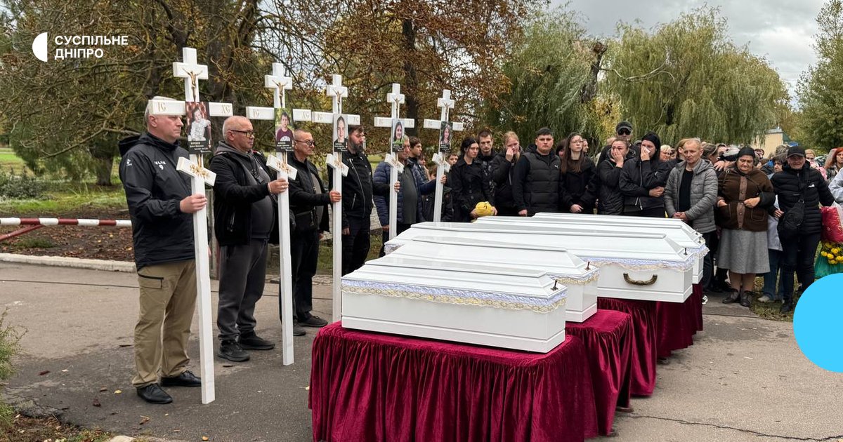 На Криворіжжі в жалобі: п'ятеро дітей родини Воронових загинули від удару РФ 30 липня.